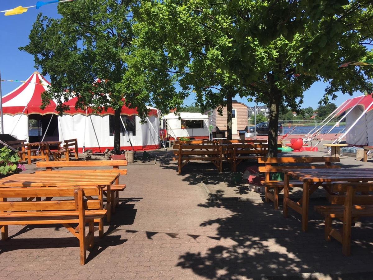 Circus Fantasia Hostel Rostock