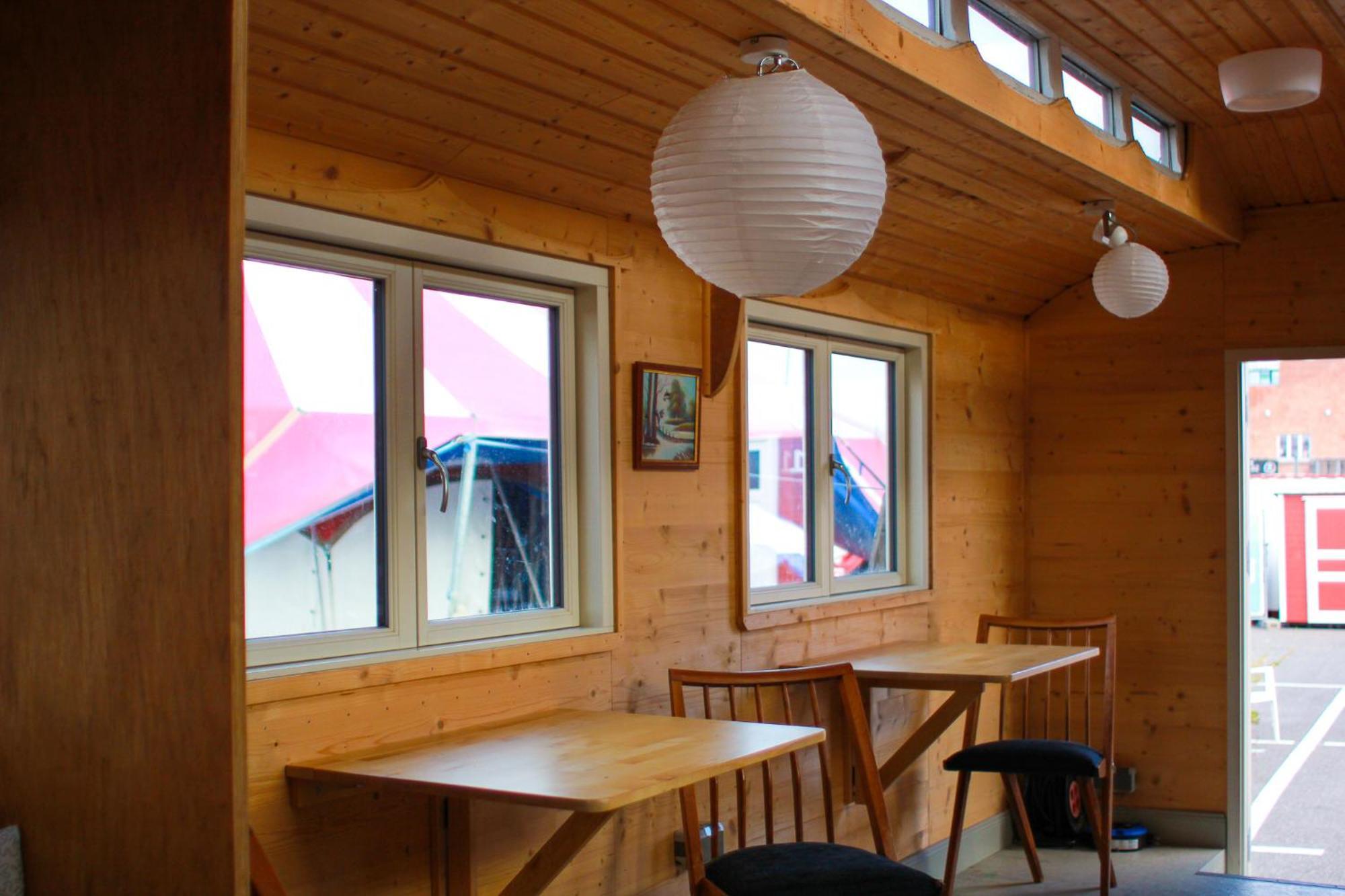 Hostel Circus Fantasia *